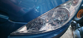 model 307 - náhradní díky - přední světlo pravé  s motorkem