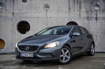 Volvo V40 T2 1.6L Momentum