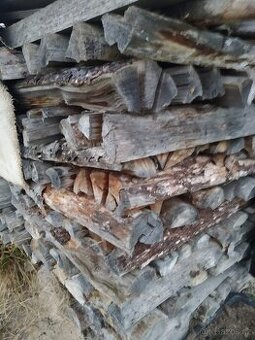 štípané palivové dřevo smrk/borovice