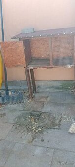 Prodám malou kralikarnu pro zakrslého králíka