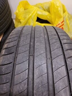 Prodám 4ks letních pneumatik Michelin 235/45 R17 94W