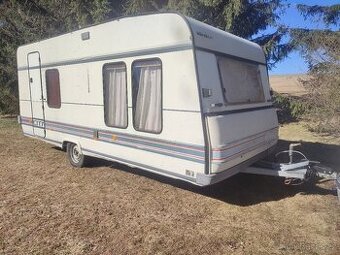 Buerstner 1100kg, WC 100km/h, STK, předstan