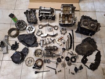 Díly motoru Suzuki Burgman 650 k5