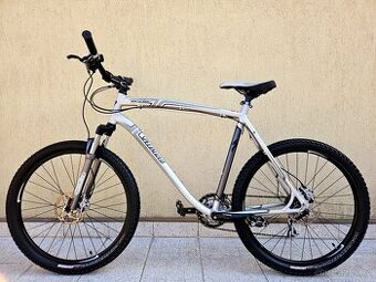 #2 Specialized Hardrock XL, pro 190-200cm