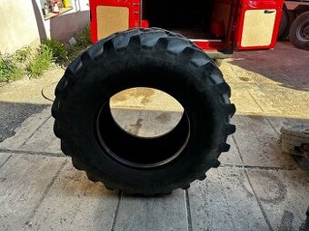 Pneu JCB 3cx