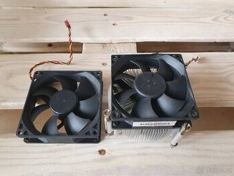 Chladič socket 1150 a větráček, komplet : 100kč - 1