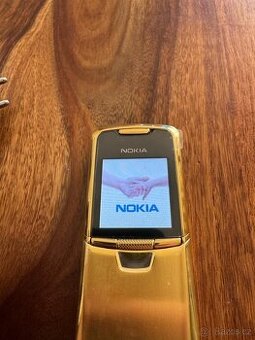 Nokia 8800 Gold – Luxus, který vás ohromí