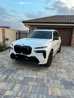 BMW x7 m60i , 2023/8 , 25.000km