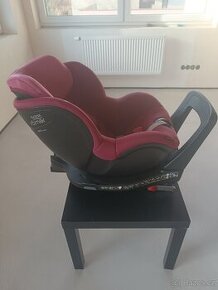Prodám autosedačku Britax Römer Dualfix M i - size