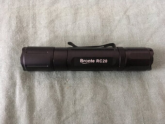 Svítilna taktická Bronte RC20