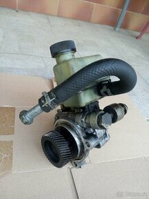 Čerpadlo posilovače Mazda MPV
