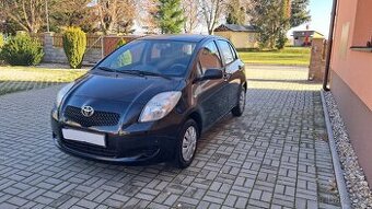 Toyota Yaris, 1.0i / najeto 53 000 KM