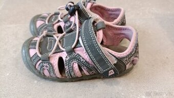 Dívčí sportovní sandály vel. 26