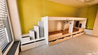 Dětský set (2x postel + schody s úložným prostorem).