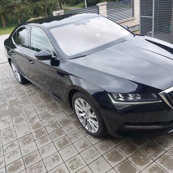 Škoda Superb 3-2.0Tdi-110kw-125.000km