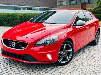 Volvo V40 1.6i T3 110KW R-DESIGN VÝHŘEV KAMERA SERVISKA