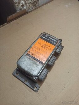 BMW E36 řídící jednotka airbagu