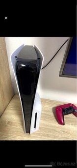 Playstation 5 Slim + 2 ovladače