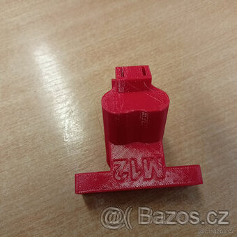 Držáky na baterie a vrtačku Milwaukee M12