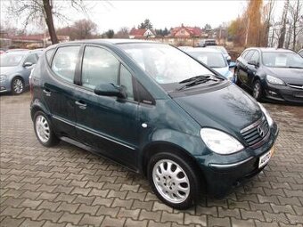 Náhradní díly na auto Mercedes a160