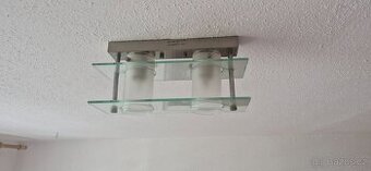 stropní světlo