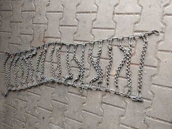 Řetězy na čtyřkolku.