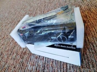 Nové autoradio s handsfree