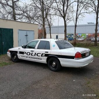 Ford Crown Victoria