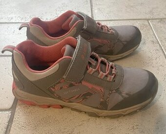 Softshellové tenisky LOTTO, vel. 35