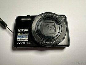 Nikon coolpix s7000 - zaseknutý objektiv