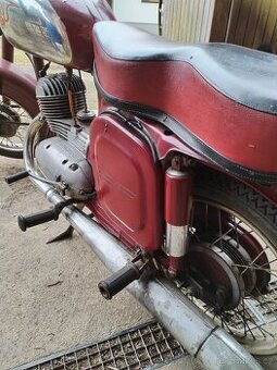 Jawa CZ 125