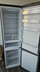 Nová Samsung lednice stříbrná
