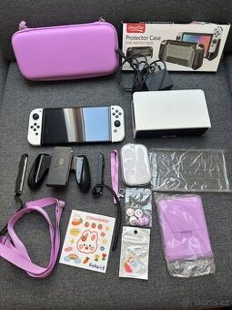 Nintendo switch OLED + bohaté příslušenství