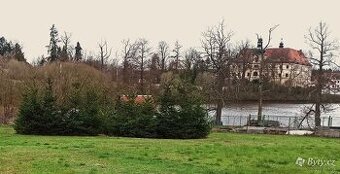 pozemek - stavební parcela, Lnáře