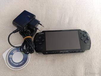 Sony PSP PlayStation Portable 3004 + Hry