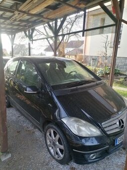 mercedes-benz a160 coupé na opravu či náhradní díky
