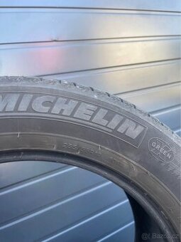 Letní pneu 235/55 R19