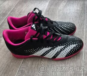 sálová obuv Adidas Predator