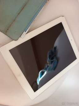 Tablet iPad model A1395 na ND- funkční ale iCloud