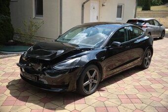 Tesla 3 Refresh RWD Standart Range 12/22 50000Km DPH