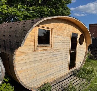 Oválná sauna s odpočívárnou 4 x 3 m