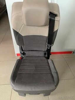 Prodám prostřední sedadlo VW Multivan T7 Alcantara