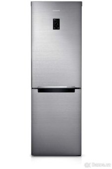 Lednička s 3 šuplíkovým mrazákem Samsung