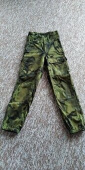 Maskáčové kalhoty