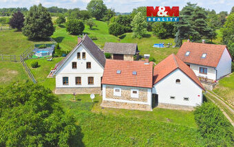 Prodej areálu, dvě stavby k bydlení, 3 byty, Česká Skalice