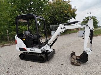 Bagr Bobcat 320. 2x lyžica.
