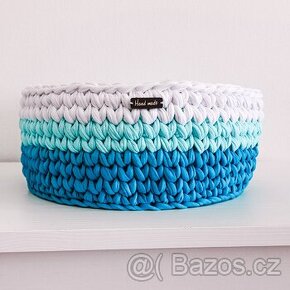 Háčkovaný košík nový