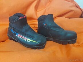 Salomon Equipe JR Pilot, dětské boty na běžky 31,5