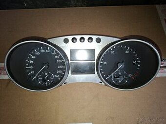 POČÍTADLO HODIN MERCEDES ML W164 GL X164 3.0 CDI V6