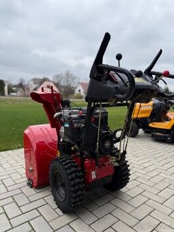 Sněžná fréza Jonsered ST2109E